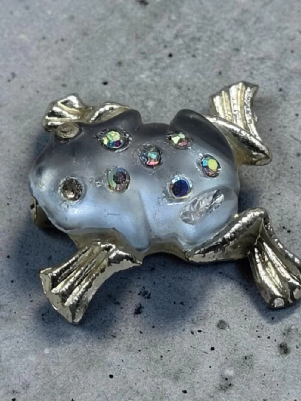 Vintage Silver Tone Jelly Belly Frog Brooch Pin with Aurora Borealis Rhinestones